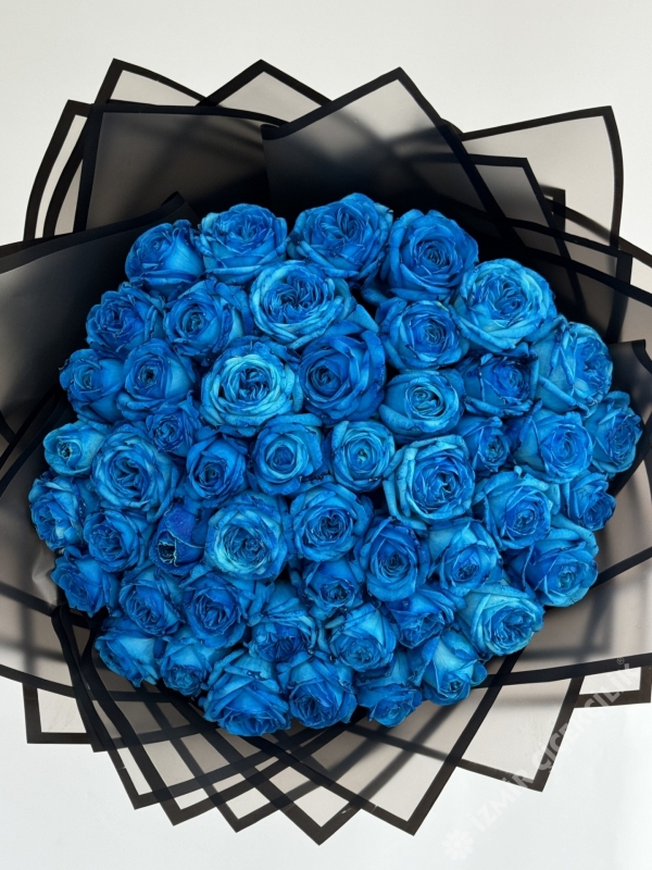 Siyah Ambalajda 50 Mavi Gül Buketi