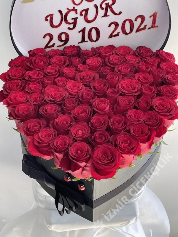 Kalp Kutuda İsimli Kırmızı Güller 60 Gül