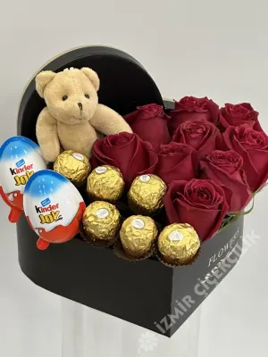 Kalp Kutuda Kırmızı Gül & Çikolata & Teddy